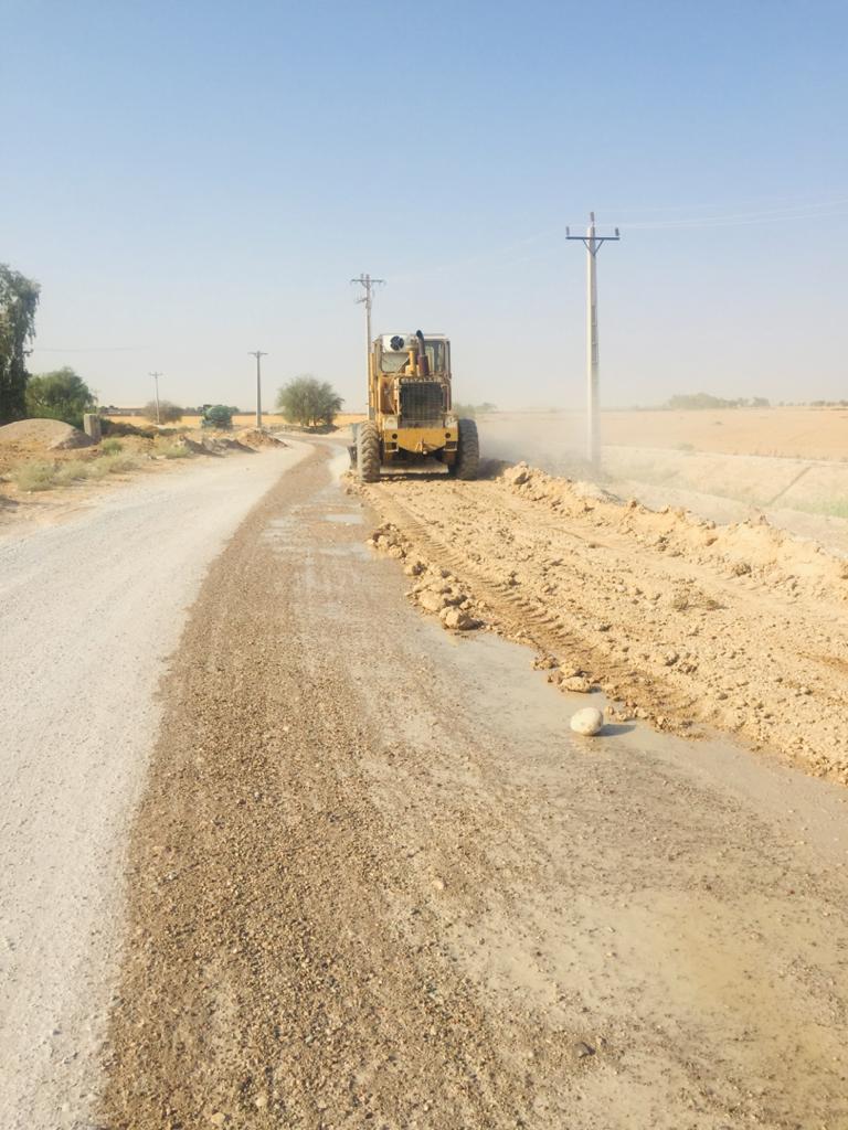 عملیات زیرسازی جاده شنی ورودی کشتارگاه دزطیور